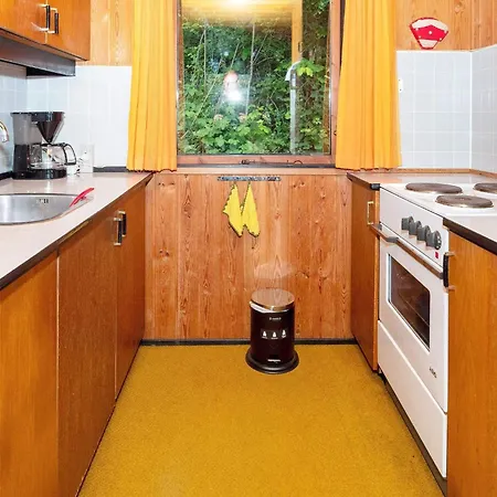 Three-bedroom In Spøttrup 4