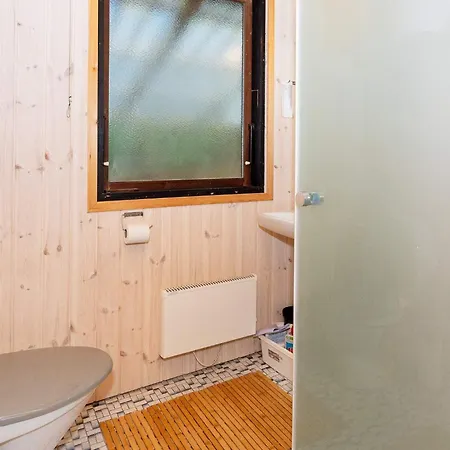 Three-bedroom In Spøttrup 4 Feriehus