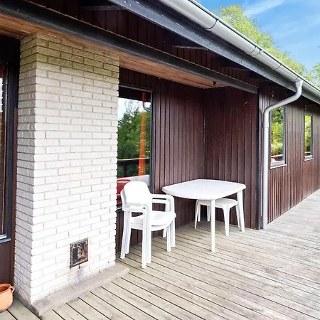 Three-bedroom In Spøttrup 4 Feriehus *